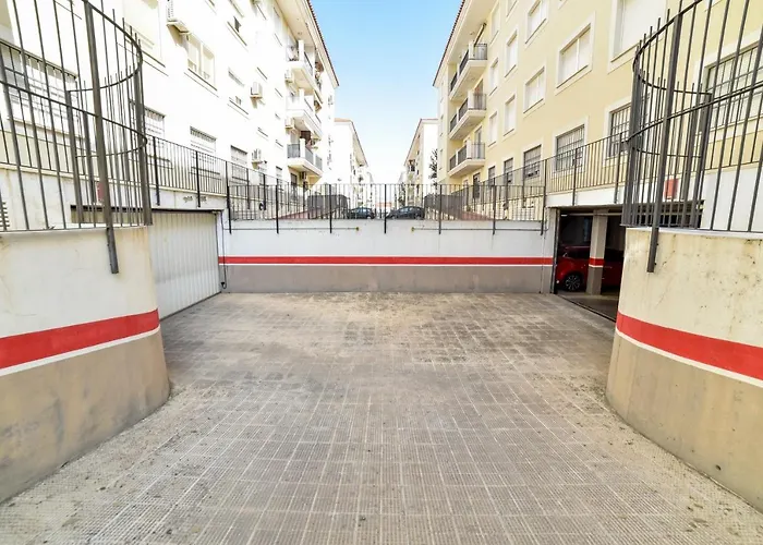 Amplio Con Parking, Club Y Piscina Junto A Sevilla