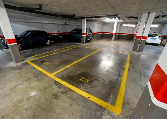 Amplio Con Parking, Club Y Piscina Junto A Sevilla