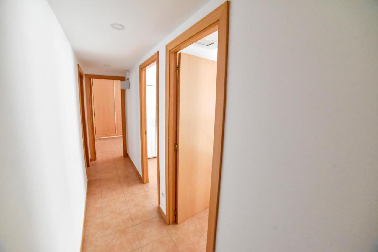 Amplio Con Parking, Club Y Piscina Junto A Sevilla Apartment
