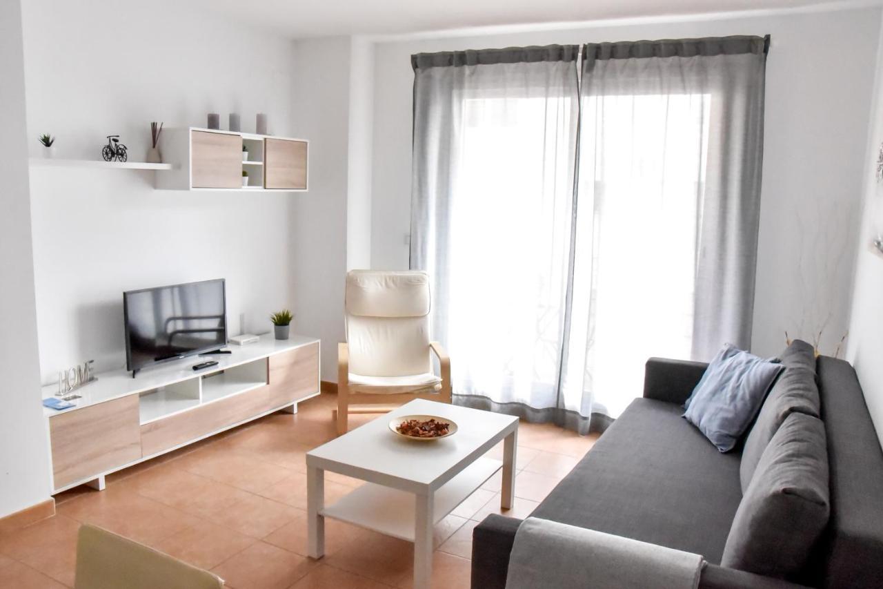 Apartment Amplio Con Parking, Club Y Piscina Junto A Sevilla La Algaba