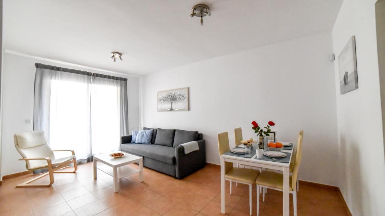 Amplio Con Parking, Club Y Piscina Junto A Sevilla Apartment La Algaba