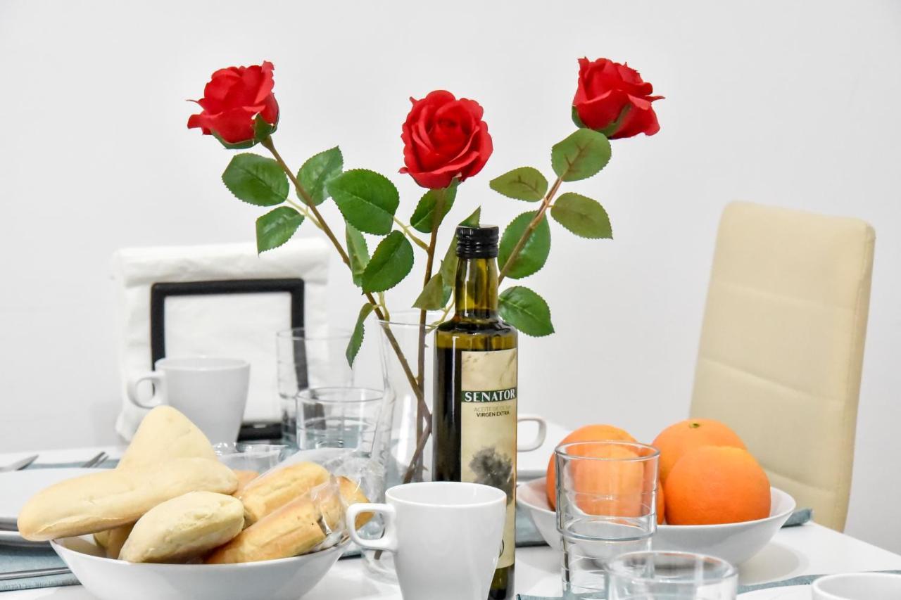 Apartment Amplio Con Parking, Club Y Piscina Junto A Sevilla